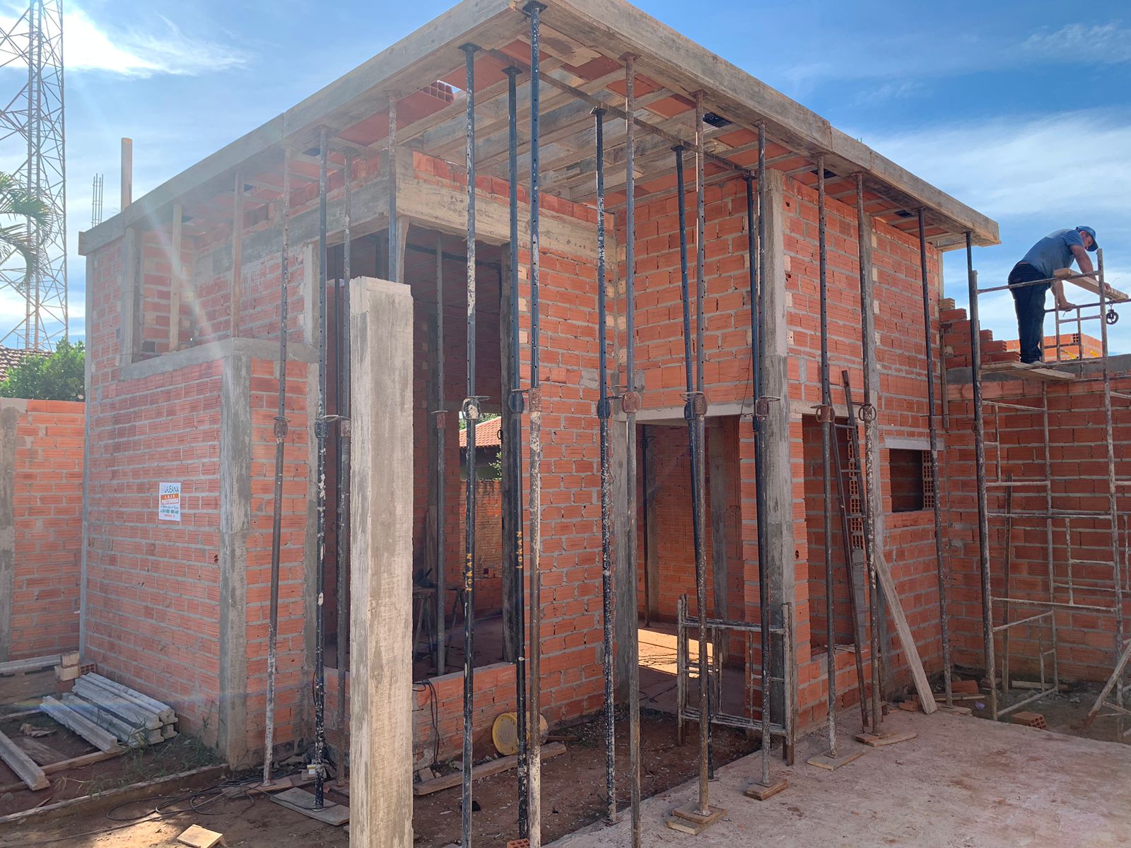 WhatsApp Image 2024-04-15 at 15.50.22 (2)